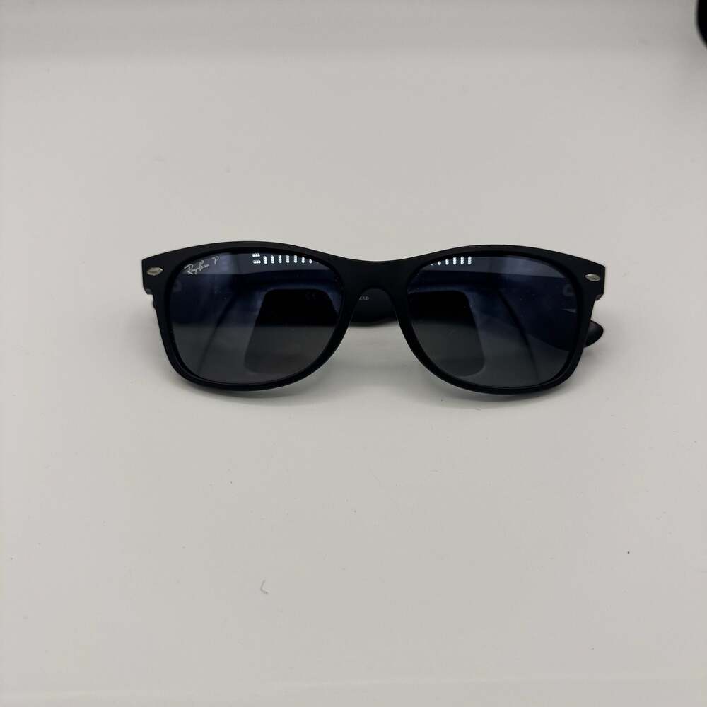 Ray-Ban New Wayfarer Classic Polarized Gradient Blue 55mm Unisex - RB2132